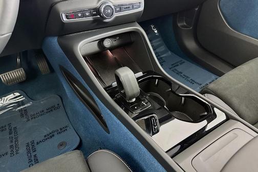 2023 Volvo XC40 Recharge Pure Electric Twin Ultimate