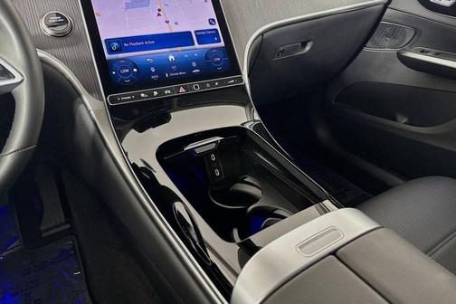 2025 Mercedes-Benz GLC 350e Base
