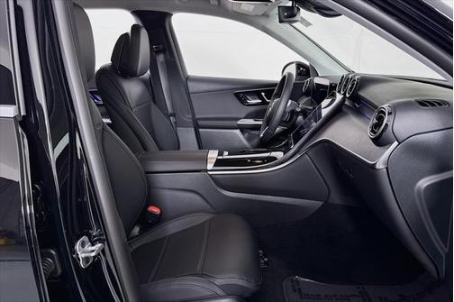 2025 Mercedes-Benz GLC 350e Base