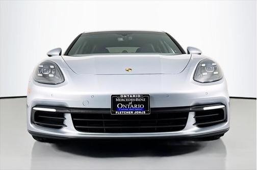 2017 Porsche Panamera Base