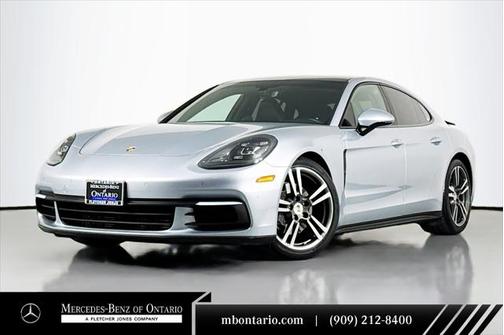 2017 Porsche Panamera Base