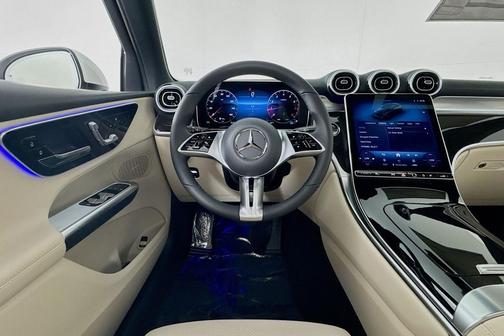 2026 Mercedes-Benz GLC 300 4MATIC