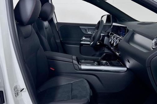 Polar White 2026 Mercedes-Benz GLA 250 4MATIC