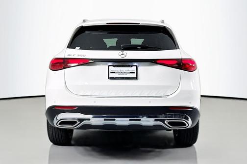 2026 Mercedes-Benz GLC 300 Base