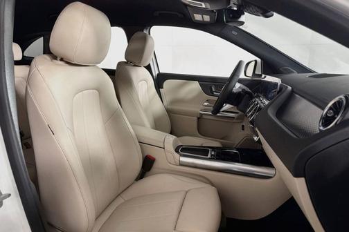 Polar White 2026 Mercedes-Benz GLA 250 Base