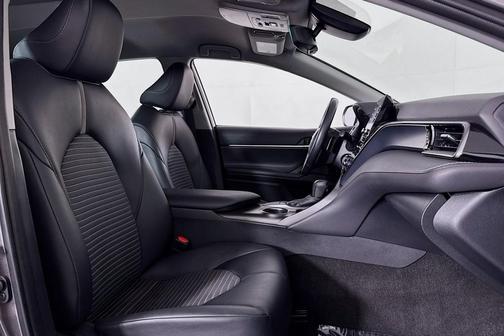 Predawn Gray Mica 2023 Toyota Camry SE
