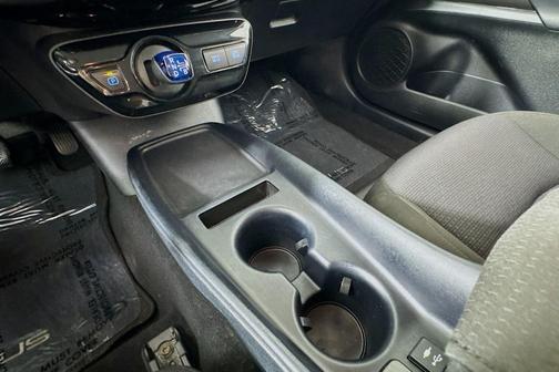 2019 Toyota Prius LE