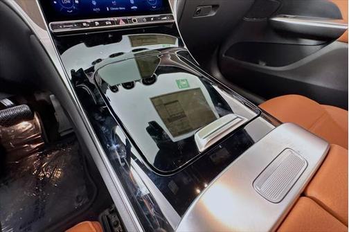 2025 Mercedes-Benz GLC 350e Base
