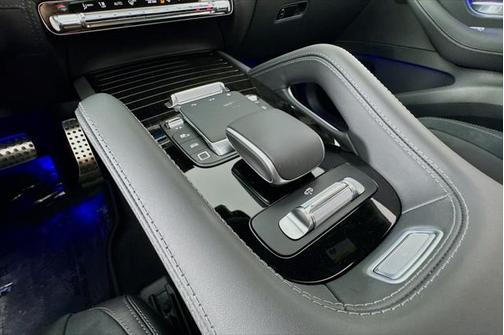 2025 Mercedes-Benz AMG GLS 63 Base