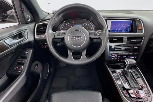 Mythos Black Metallic 2015 Audi Q5 3.0T Premium Plus