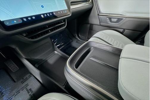 2025 Rivian R1S Adventure