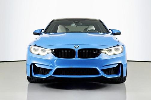 Yas Marina Blue Metallic 2019 BMW M4 Base