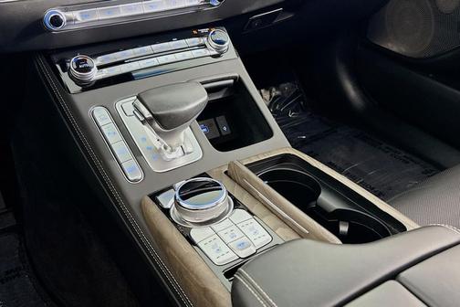 2022 Genesis G90 5.0 Ultimate