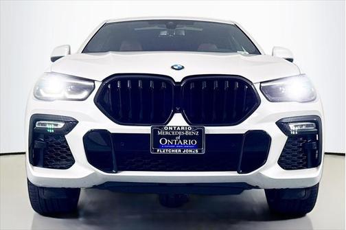 2021 BMW X6 M50i