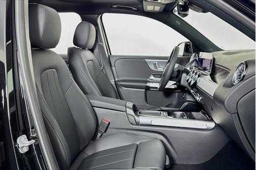 2025 Mercedes-Benz EQB 300 4MATIC