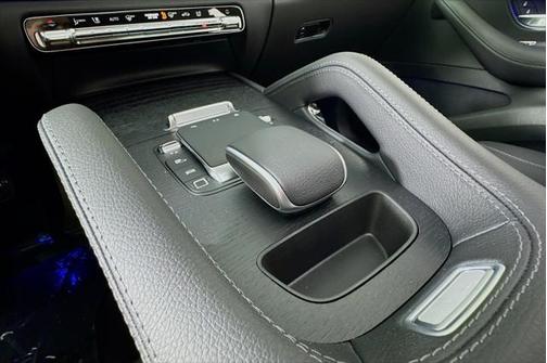 2025 Mercedes-Benz GLE 450e 4MATIC