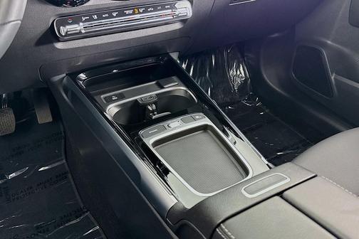 2026 Mercedes-Benz GLB 250 Base