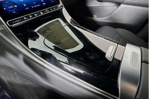 2025 Mercedes-Benz GLC 350e Base