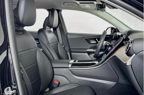 2025 Mercedes-Benz GLC 350e Base