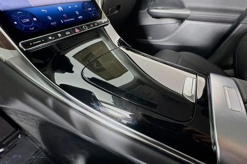 2025 Mercedes-Benz GLC 350e Base