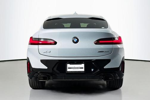 2023 BMW X4 xDrive30i