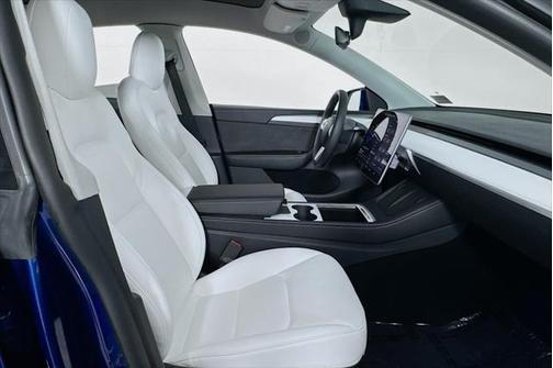 2022 Tesla Model Y Performance Dual Motor All-Wheel Drive