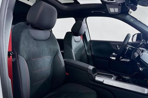 2026 Mercedes-Benz AMG GLB 35 4MATIC