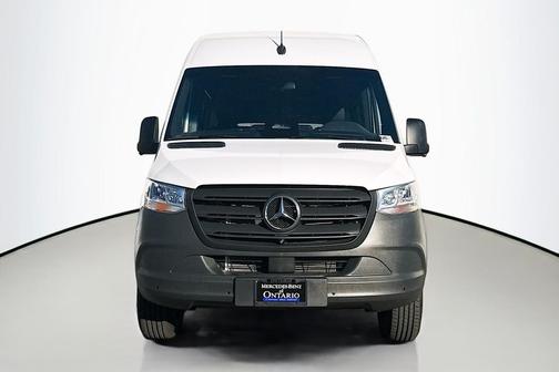 2025 Mercedes-Benz Sprinter 2500 Standard Roof