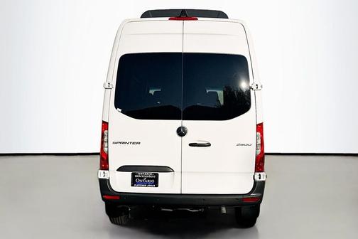 2025 Mercedes-Benz Sprinter 2500 Standard Roof