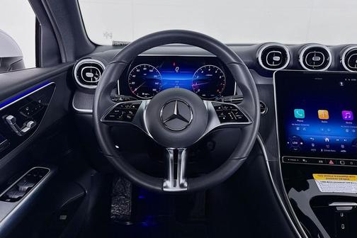 2025 Mercedes-Benz GLC 300 Base