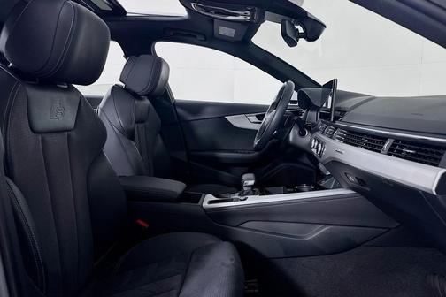 2022 Audi A4 45 S line Premium Plus
