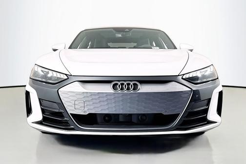 2022 Audi e-tron GT Premium Plus