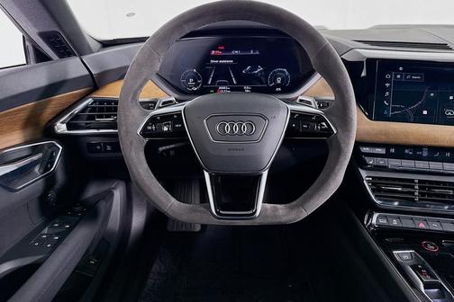 2022 Audi e-tron GT Premium Plus
