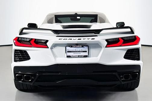 Arctic White 2022 Chevrolet Corvette Stingray w/3LT