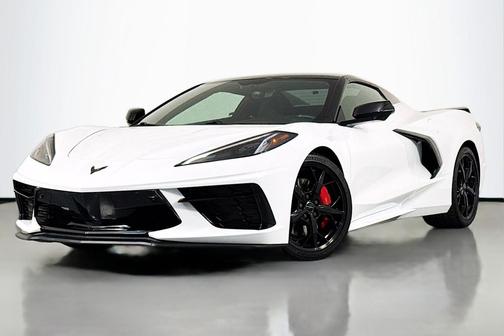 Arctic White 2022 Chevrolet Corvette Stingray w/3LT