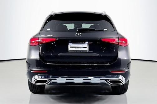 2026 Mercedes-Benz GLC 300 Base