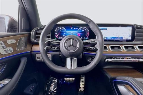 2025 Mercedes-Benz GLS 450 4MATIC