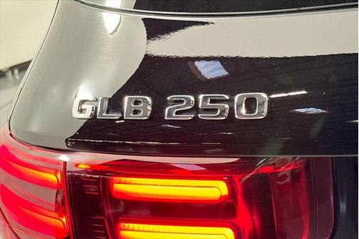 2025 Mercedes-Benz GLB 250 Base
