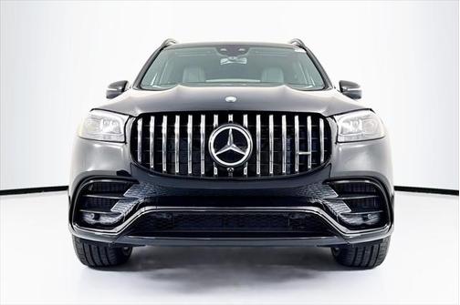 2025 Mercedes-Benz AMG GLS 63 Base