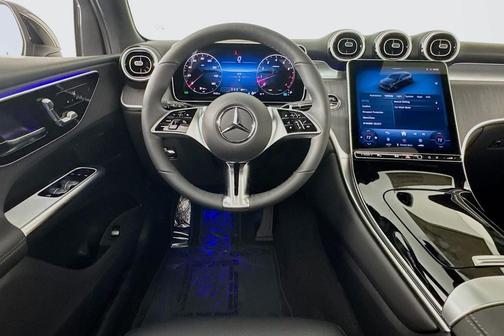2026 Mercedes-Benz GLC 300 4MATIC