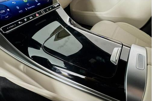 2025 Mercedes-Benz GLC 350e Base