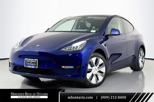 2022 Tesla Model Y Long Range Dual Motor All-Wheel Drive