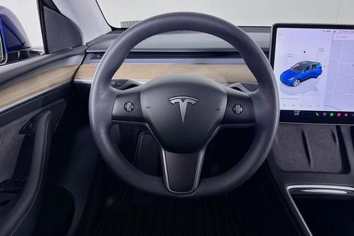 2022 Tesla Model Y Long Range Dual Motor All-Wheel Drive
