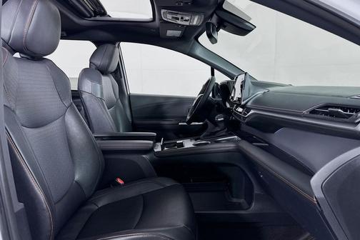 Ice Cap 2023 Toyota Sienna XSE