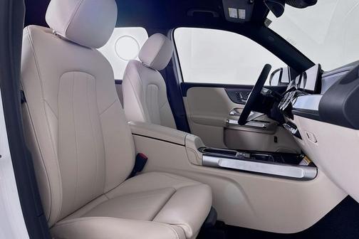 2025 Mercedes-Benz GLB 250 4MATIC