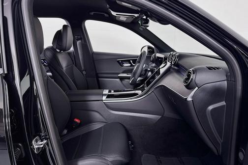 2026 Mercedes-Benz GLC 300 Base