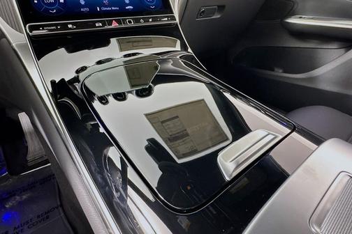 2026 Mercedes-Benz GLC 300 Base
