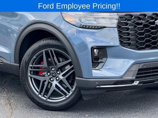 2025 Ford Explorer ST