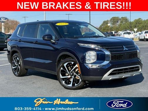 2023 Mitsubishi Outlander SE