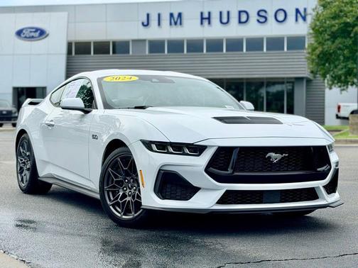 Oxford White 2024 Ford Mustang GT Premium